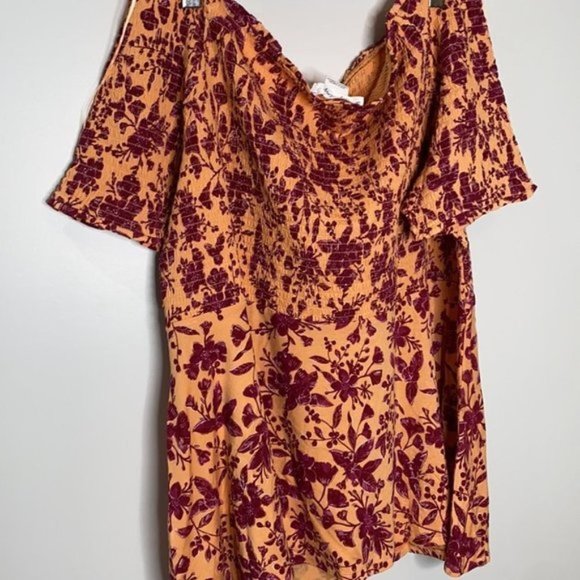 In Every Story...Women Off-Shoulder Top With Smocking Details Plus Size 2X - Picture 7 of 10